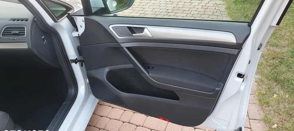 Volkswagen Golf cena 59999 przebieg: 55846, rok produkcji 2017 z Goniądz małe 407